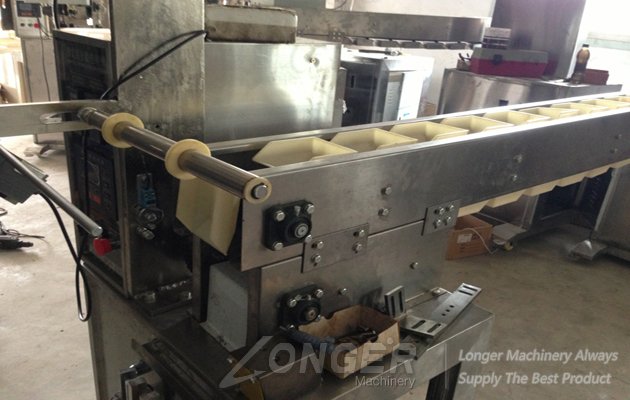 Potato Chips Packing Machine video